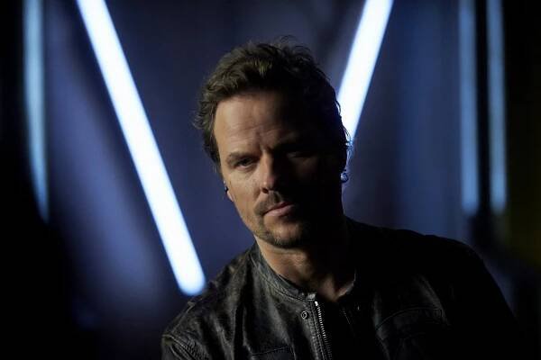 Dark Matter - But First, We Save the Galaxy - Z filmu - Anthony Lemke