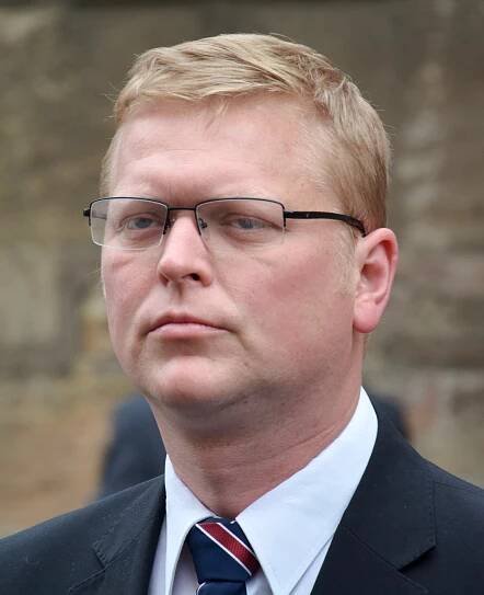 Soubor:Pavel Bělobrádek June 2015.JPG – Wikipedie