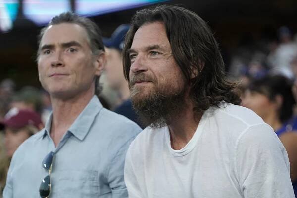 Billy Crudup and Jason Bateman los angeles baseball 08 05 24