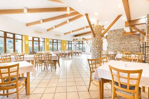 Hotel Atlantis - Snídaně v hotelové restauraci