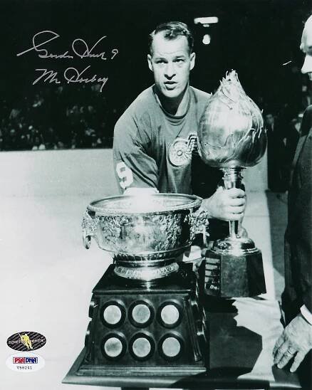 Gordie Howe "Mr Hockey" Autographed Detroit Red Wings 8x10 Photo