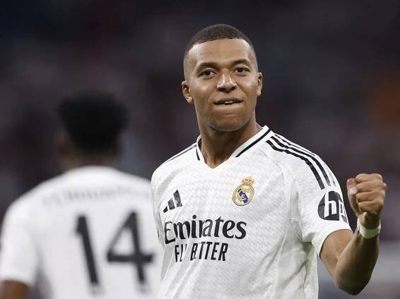 Kylian Mbappé: Plat a přestup z PSG do Realu Madrid