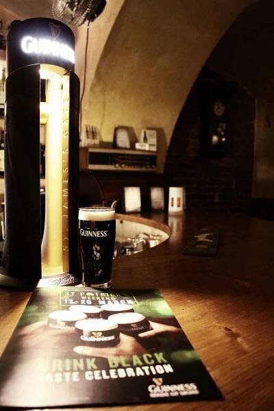 GUINNESS - Singer Pub
