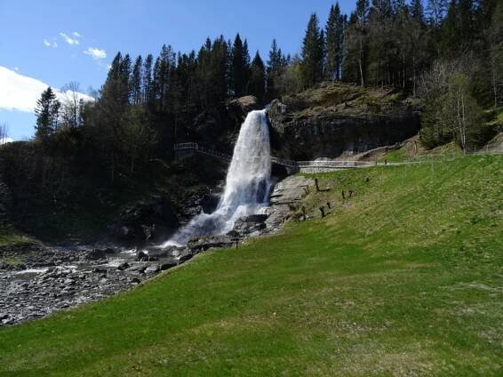 Steinsdalsfossen - European waterfalls