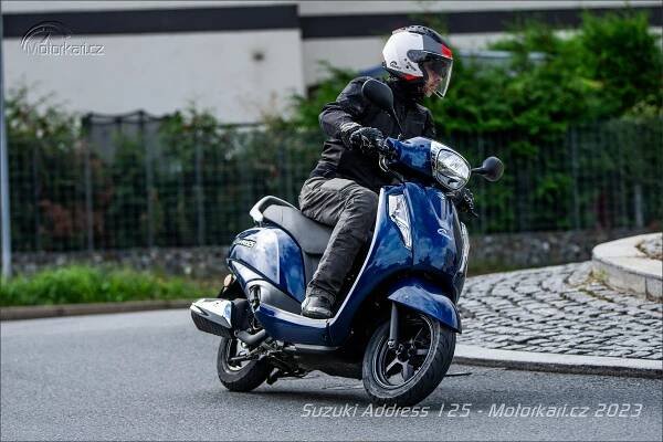 Suzuki Address 125 & Burgman Street 125EX: S jiným přístupem | Motorkáři.cz