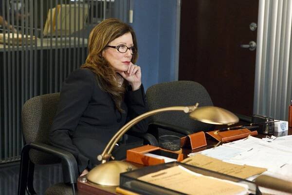Closer - Poslední bojovnice - Z filmu - Mary McDonnell
