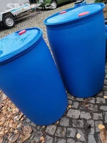 Sudy na VODU pod OKAP jako nové-obsah 200Ltr/480Kč