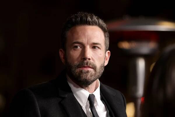 Ben Affleck Fetches $28.5 Million for East Coast–Style L.A. Mansion