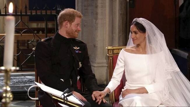 Královská svatba: Nervózní Harry, klidná Meghan - Novinky