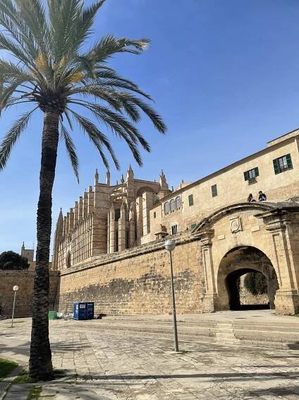 Barneyho víkendové (ú)lety: Mallorca Jumbem na 24hod.