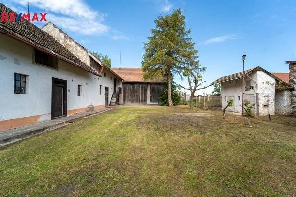 Prodej domů, Žiželice | Mapio.cz
