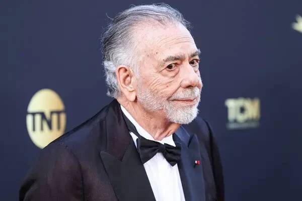 Americký režisér, producent, spisovatel a skladatel Francis Ford Coppola přichází na 50. výroční cenu AFI Life Achievement Award 2025 na počest Francise Forda Coppoly, která se konala 26. dubna 2025 v divadle Dolby Theatre v Hollywoodu, Los Angeles, Kalifornie, USA. — Stock obrázek