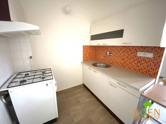 Pronájem bytu, 1+kk, 28 m²