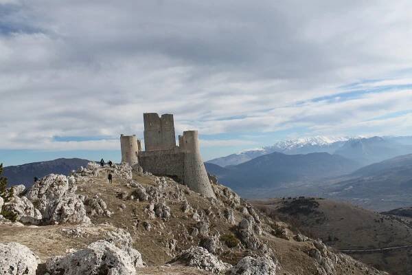Santo Stefano di S a hrad Rocca Calascio · ★5.0