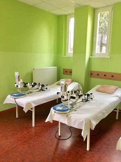 Rehabilitační centrum Máj · Pro pohybový aparát · 1 noc od 1 390 Kč · spokojenost 98,0 % · Lázně Poděbrady, a. s.