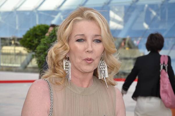 Melody Thomas Scott - Wikipedia