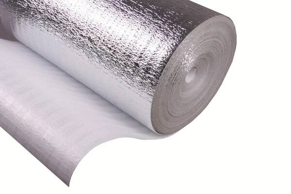 Tepelně izolační pás z lehčeného polyetylenu laminovaný hliníkovou folií