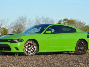 2017 Dodge Charger Daytona Review: Family Muscle