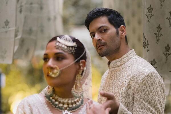 Richa Chadha and Ali Fazal wore Abu jani Sandeep Khosla for their intimate Lucknow wedding ceremony