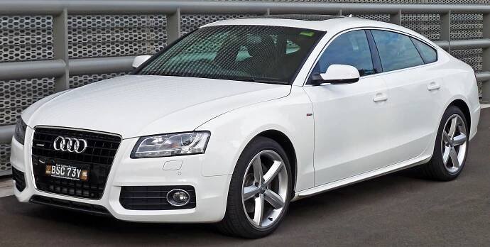 Súbor:2010 Audi A5 (8T) 3.0 TDI quattro Sportback 03.jpg