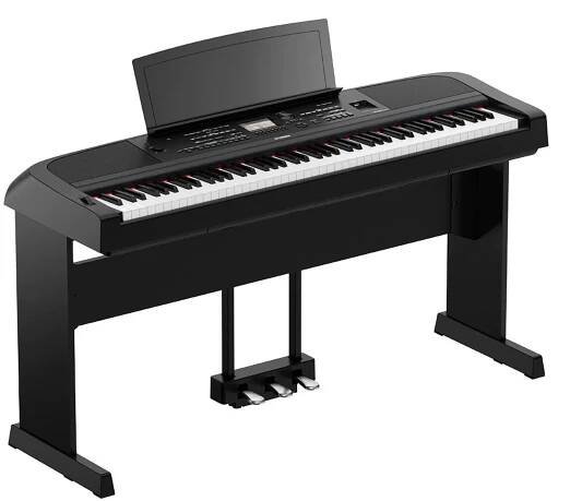 Yamaha DGX-670 B Bundle