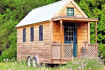 tiny-house-mini-drevostavba-maly-dreveny-dum-mini-dum-na-kolech-3