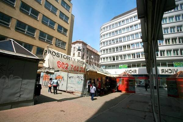 Stánkař z Pohořelce porazil radnici
