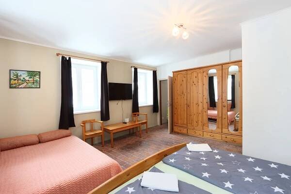 Rekreace U Sazečků, Dolní Dvůr | Hotel.cz