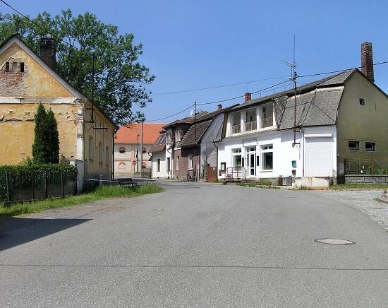 Soubor:Olbramovice, house No. 53.jpg – Wikipedie