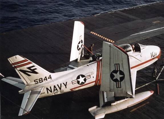 North American FJ-2/-3 Fury - Wikipedia