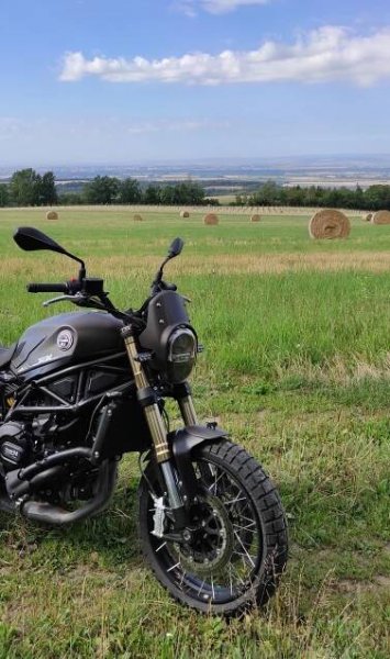 Testy nových motocyklů