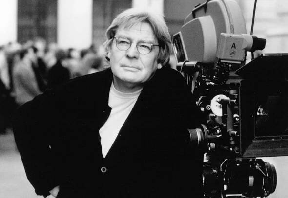 Alan Parker, Versatile Film Director, Is Dead at 76