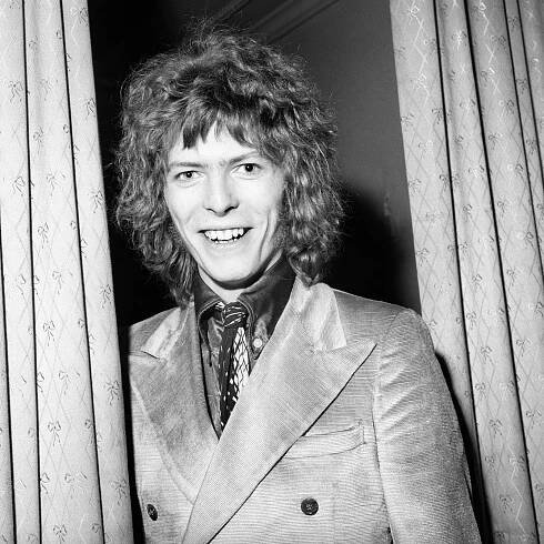 Obrazem: Hudební chameleon Bowie. Inovátor, který navždy změnil tvář moderní hudby