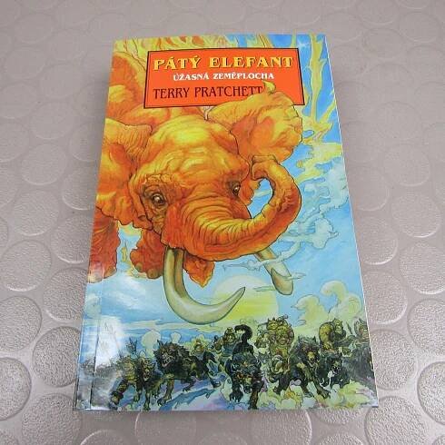 Úžasná Zeměplocha 24. - Pátý elefant (200) Terry Pratchett       - Knižní sci-fi / fantasy