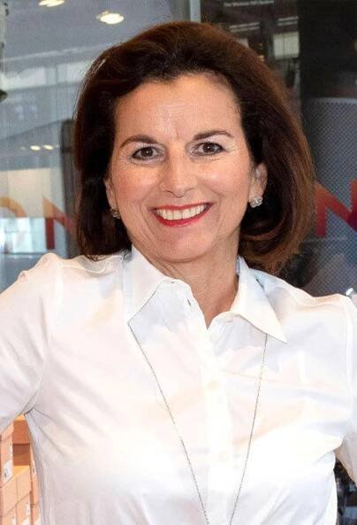 Claudia Obert