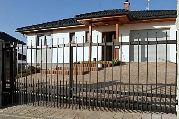 1.5 Zámečnické ploty & brány & branky – Umělecké kovářství a zámečnictví