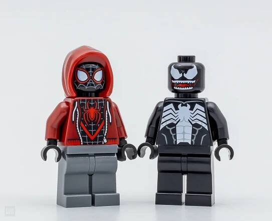 Velmi rychle testováno: LEGO Marvel 76276 Venom Mech Armor vs. Miles Morales