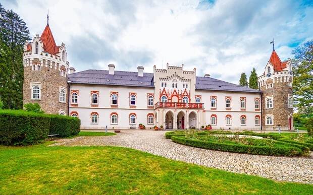 Vysočina: Pobyt v unikátním zámečku Chateau Herálec ***** Boutique Hotel & Spa s luxusním wellness a snídaní
