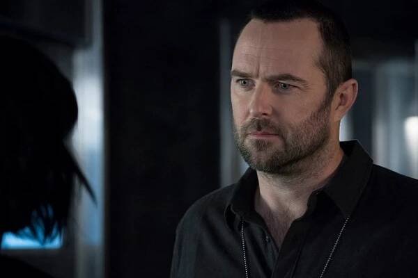 Mrtvý bod - Galaxy of Minds - Z filmu - Sullivan Stapleton