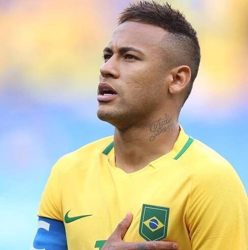 Foto k tématu Neymar – stránka 24