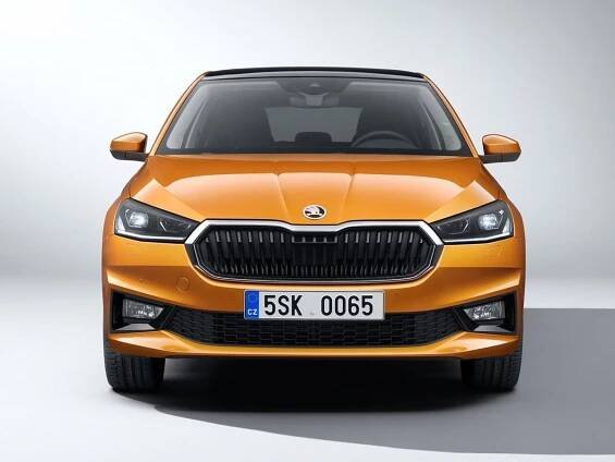 Nová ŠKODA FABIA je větší, úspornější a bezpečnější | Autojournal.cz