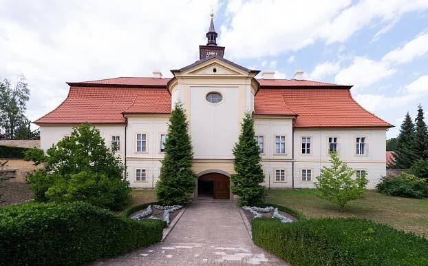 Zámek Chrast | Lokace | East Bohemia Film Office