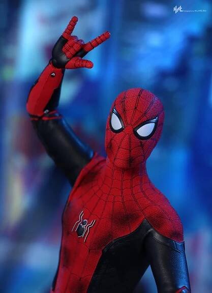 Spider-Man:No Way Home Spider-man(Battling Ver.) Blogger Pictures | E Ticket News
