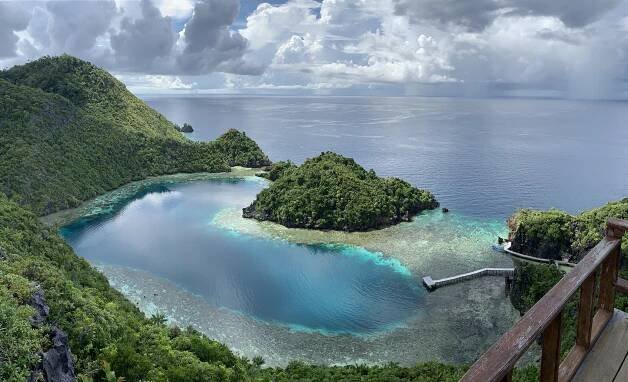 RAJA AMPAT: Uprostřed korálového trojúhelníku i ráje ~ Adéla odjela