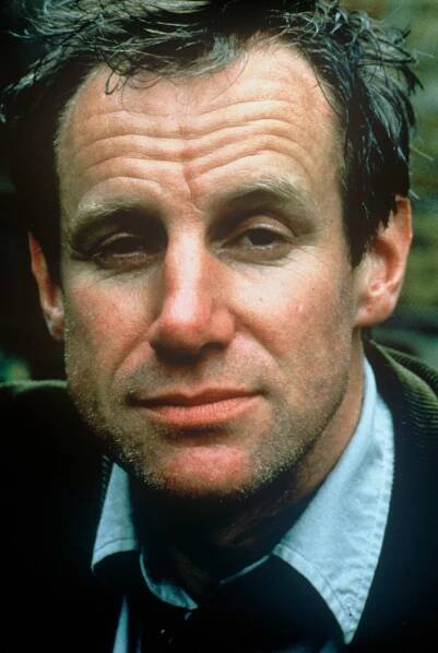 Krásní lidé - Promo - Nicholas Farrell