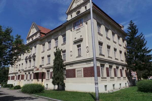 Základní škola a mateřská škola Prostějov, Palackého tř. 14 foto 1