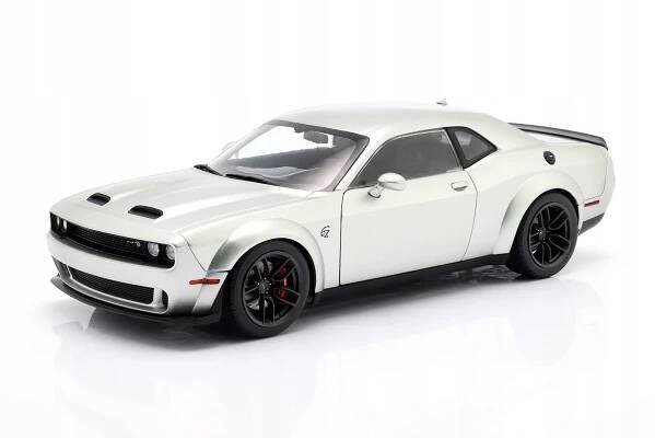 Dodge Challenger SRT Hellcat Redeye Widebody 2023 Triple Nickel Solido 1:18