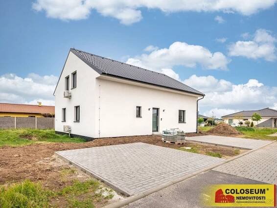 Hrádek, okres Znojmo