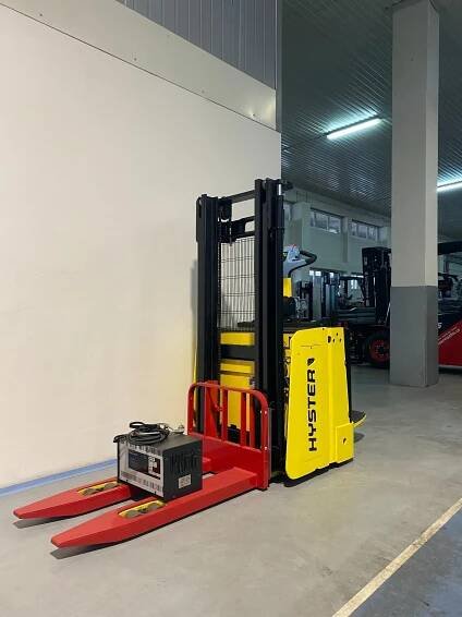 Hyster S1.5S - MT SERVIS - Manipulační technika a vysokozdvižné vozíky | Zlín