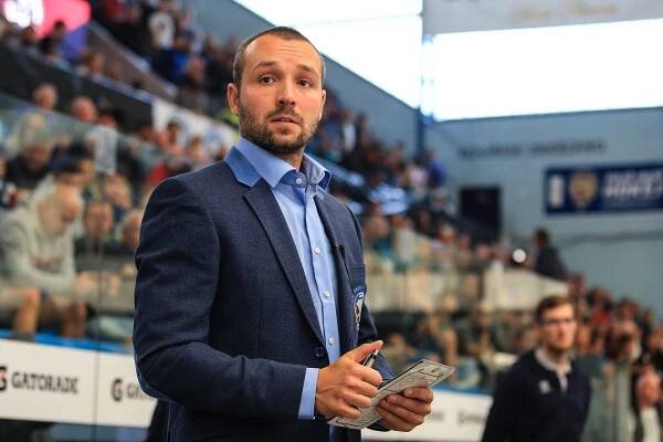 Pohár pro mistry a čtyři tisíce zvědavců. V Plzni odstartovala hokejová Liga mistrů
